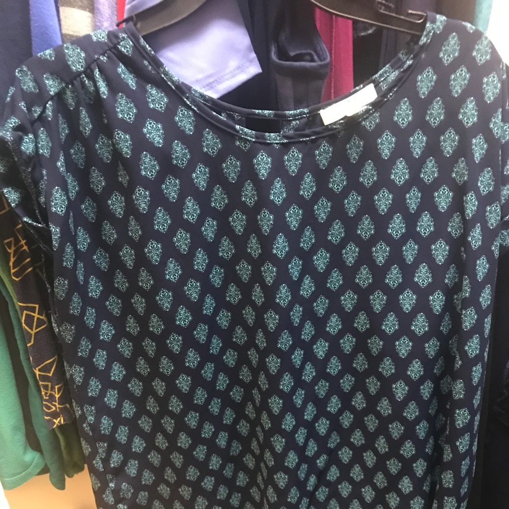 Navy & teal print top